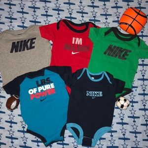 ✨✨NIKE 5 PIECE BUNDLE ✨✨